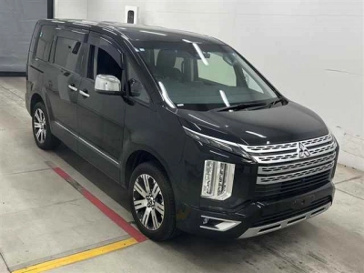 MITSUBISHI DELICA D:5