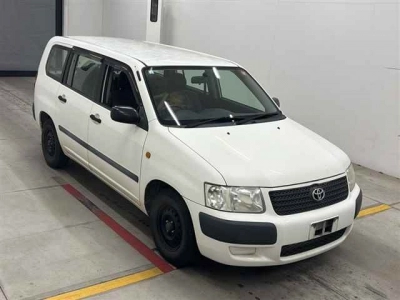 TOYOTA SUCCEED VAN