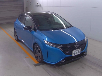 NISSAN AURA