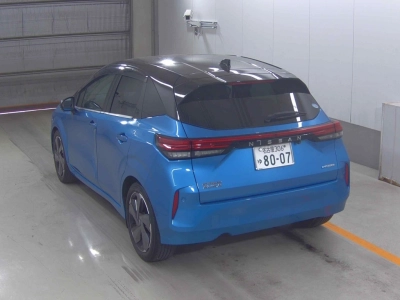 NISSAN AURA