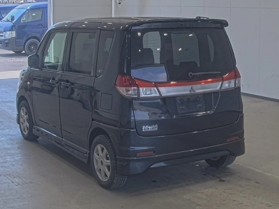 MITSUBISHI DELICA D:2