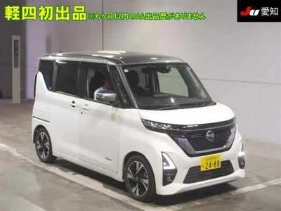 NISSAN ROOX