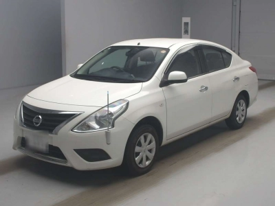 NISSAN TIIDA LATIO