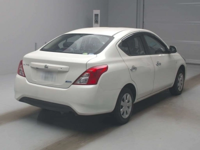NISSAN TIIDA LATIO