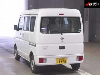 NISSAN CLIPPER VAN