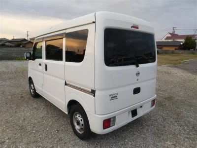 NISSAN NV100 CLIPPER