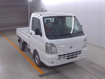 NISSAN NT100 CLIPPER