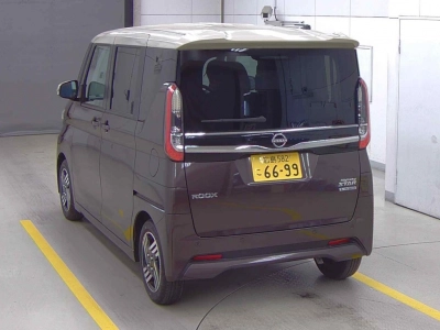 NISSAN ROOX