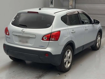 NISSAN DUALIS