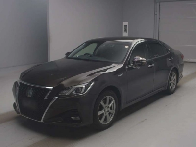 TOYOTA CROWN HYBRID