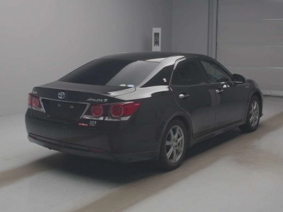 TOYOTA CROWN HYBRID