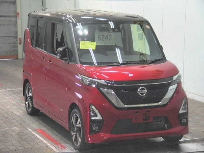 NISSAN ROOX