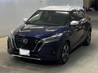 NISSAN KICKS