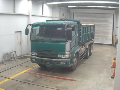MITSUBISHI FUSO