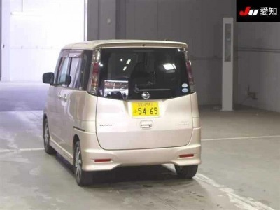 NISSAN ROOX