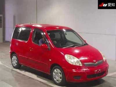 TOYOTA FUN CARGO
