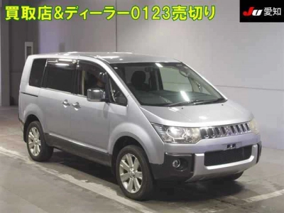 MITSUBISHI DELICA D:5