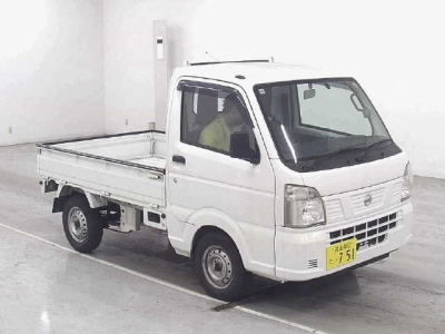 NISSAN NT100 CLIPPER