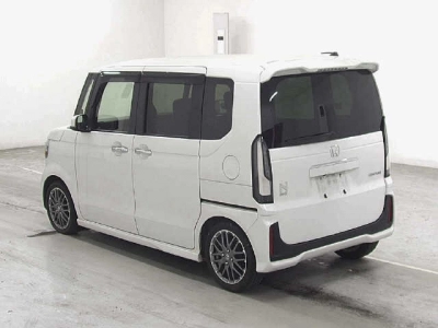HONDA N BOX CUSTOM