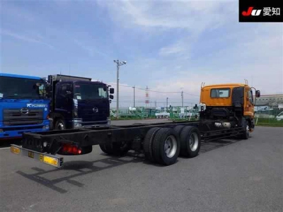 ISUZU GIGA