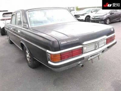 NISSAN PRESIDENT