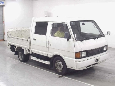 MAZDA BONGO BRAWNY TRUCK