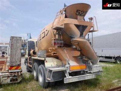 ISUZU GIGA