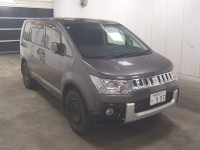 MITSUBISHI DELICA D:5