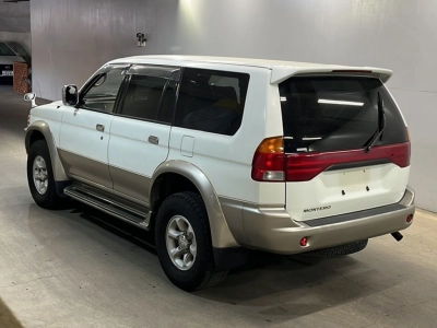MITSUBISHI CHALLENGER