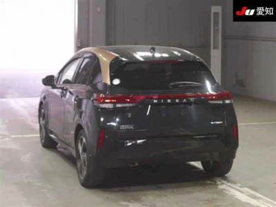 NISSAN AURA