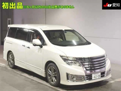 NISSAN ELGRAND