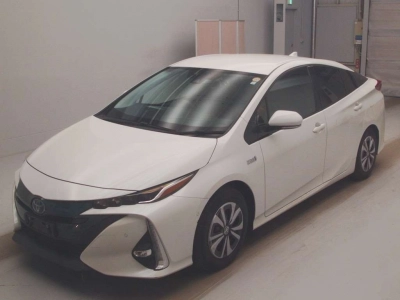 TOYOTA PRIUS PHV