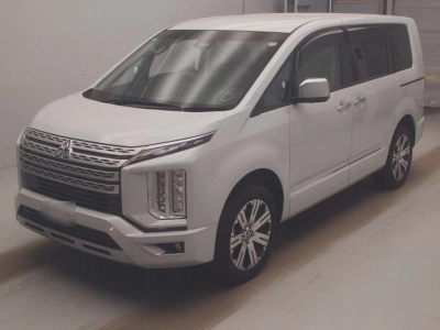 MITSUBISHI DELICA D:5