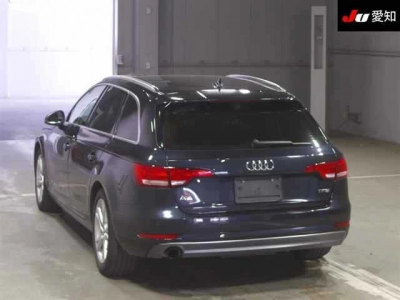 AUDI A4 AVANTE