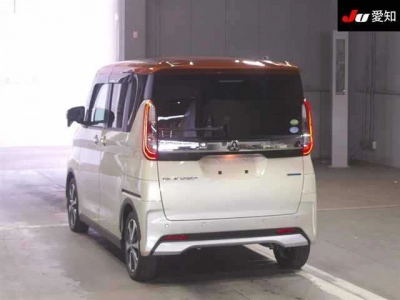 MITSUBISHI EK X SPACE