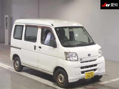 TOYOTA PIXIS VAN