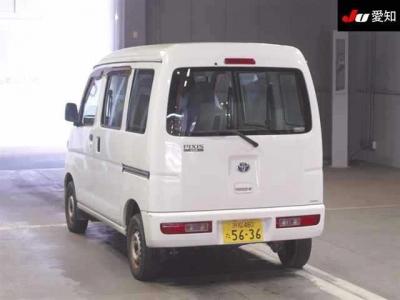 TOYOTA PIXIS VAN