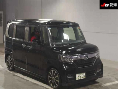 HONDA N BOX CUSTOM