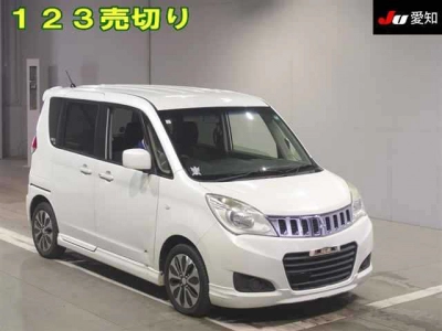 MITSUBISHI DELICA D:2