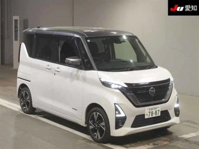 NISSAN ROOX
