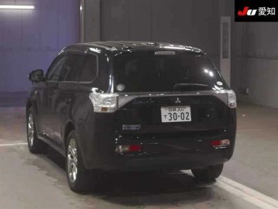 MITSUBISHI OUTLANDER PHEV