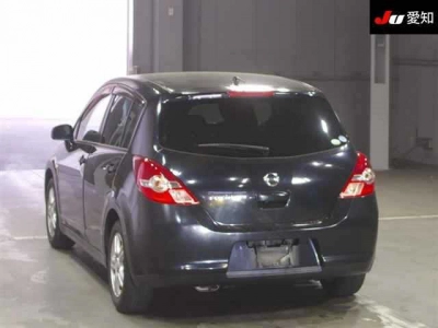 NISSAN TIIDA