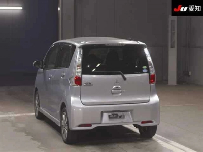 MITSUBISHI EK CUSTOM