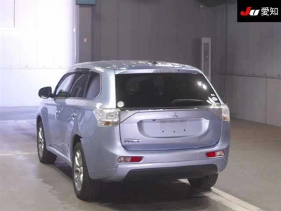MITSUBISHI OUTLANDER PHEV