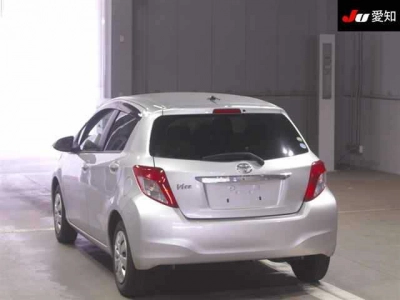 TOYOTA VITZ