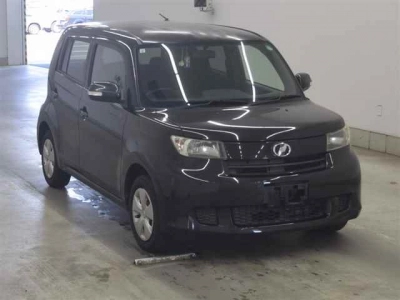 TOYOTA BB