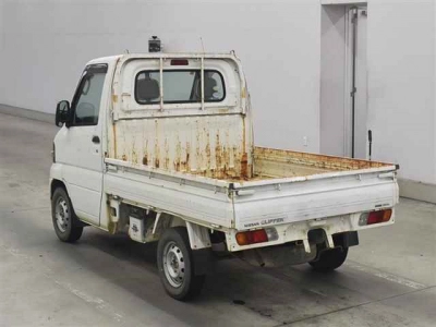 NISSAN CLIPPER TRUCK