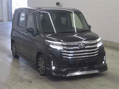 TOYOTA TANK