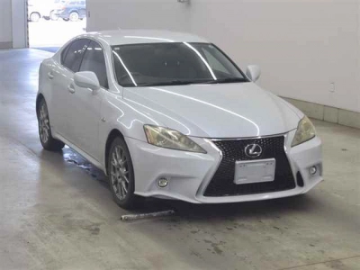 LEXUS IS