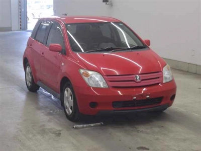TOYOTA IST